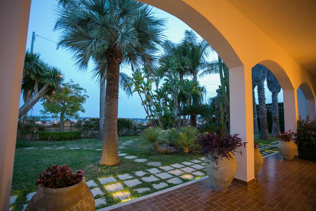 Temenos Villa By Ortigiaapartments سيراكوزا المظهر الخارجي الصورة
